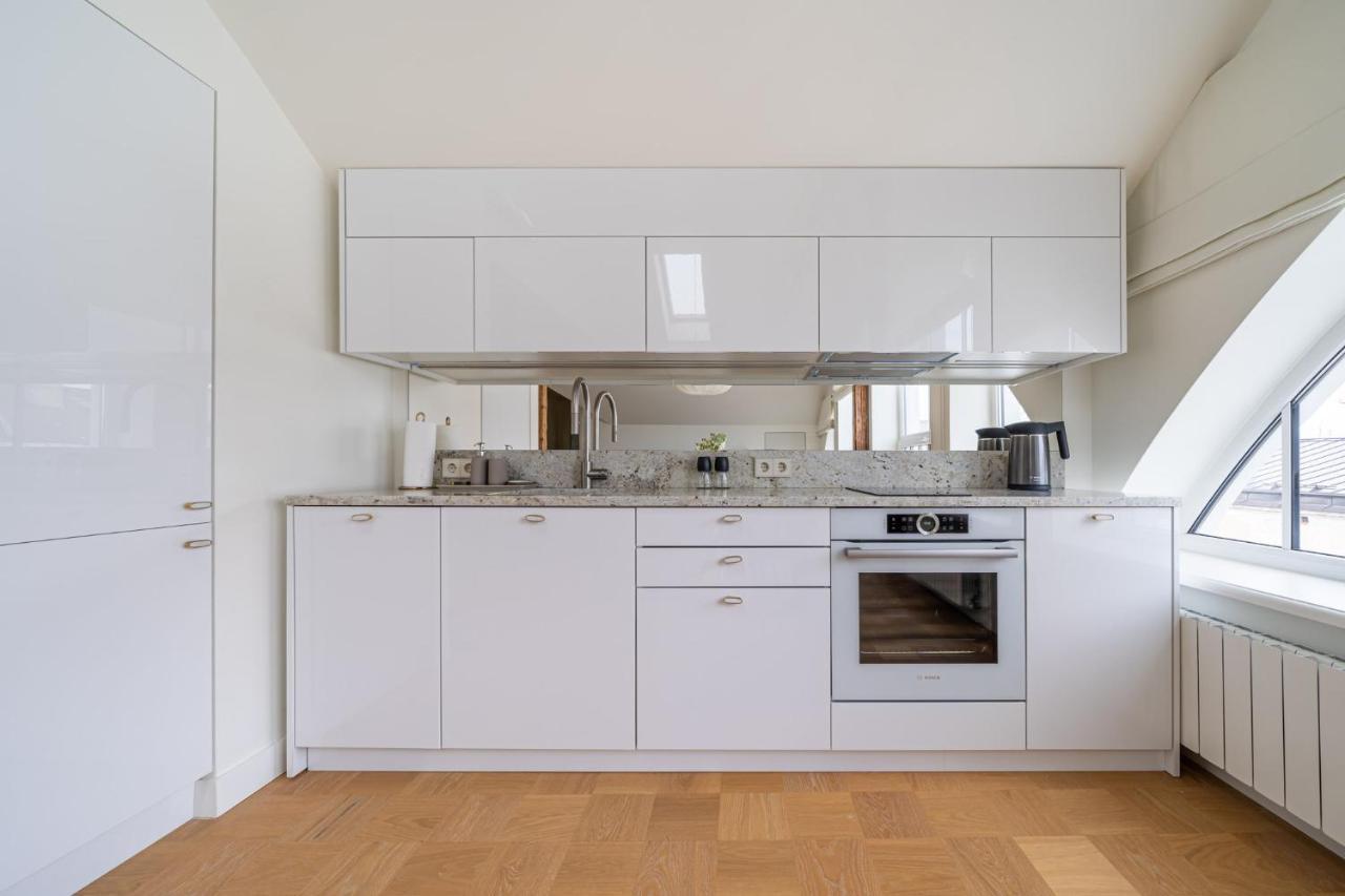 Bright Designer Apartment In City Centre Rīga Exterior foto